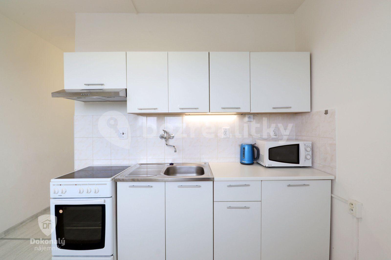 2 bedroom flat to rent, 62 m², Armádní, Milovice, Středočeský Region