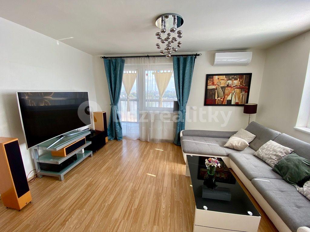 1 bedroom with open-plan kitchen flat for sale, 56 m², V Dolině, Prague, Prague