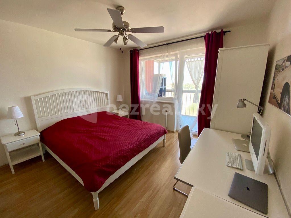 1 bedroom with open-plan kitchen flat for sale, 56 m², V Dolině, Prague, Prague