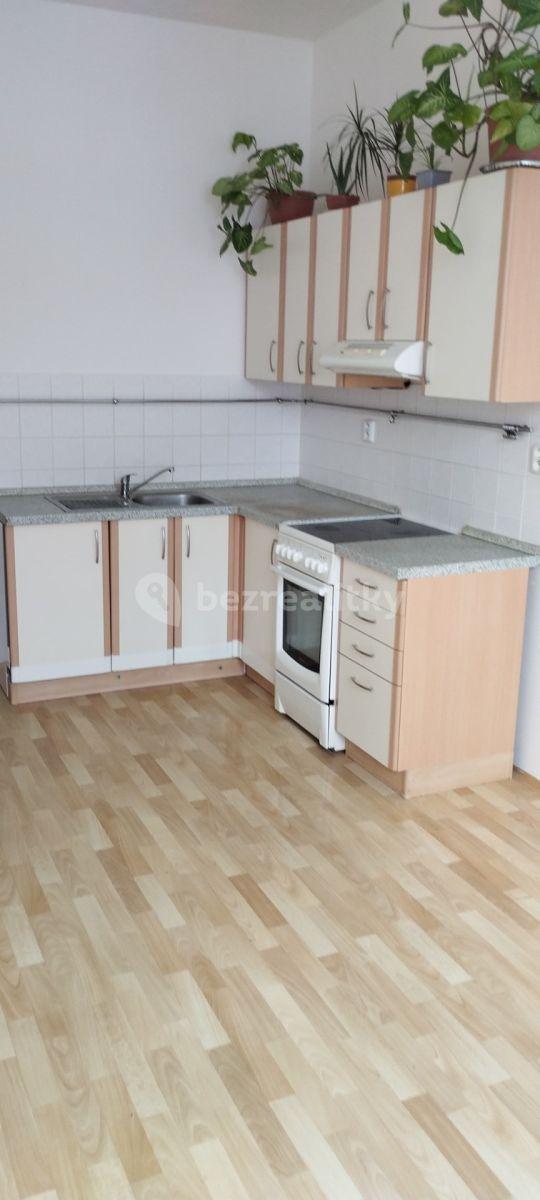 1 bedroom with open-plan kitchen flat for sale, 43 m², Topolová, Milovice, Středočeský Region