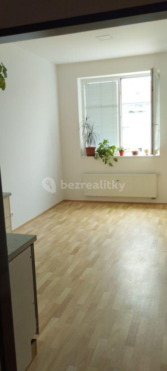 1 bedroom with open-plan kitchen flat for sale, 43 m², Topolová, Milovice, Středočeský Region