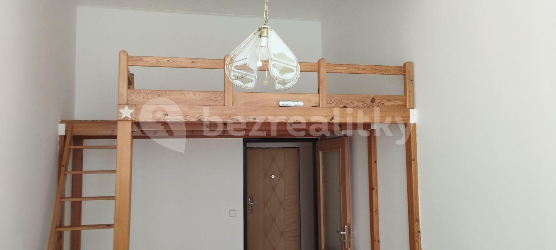 1 bedroom with open-plan kitchen flat for sale, 43 m², Topolová, Milovice, Středočeský Region