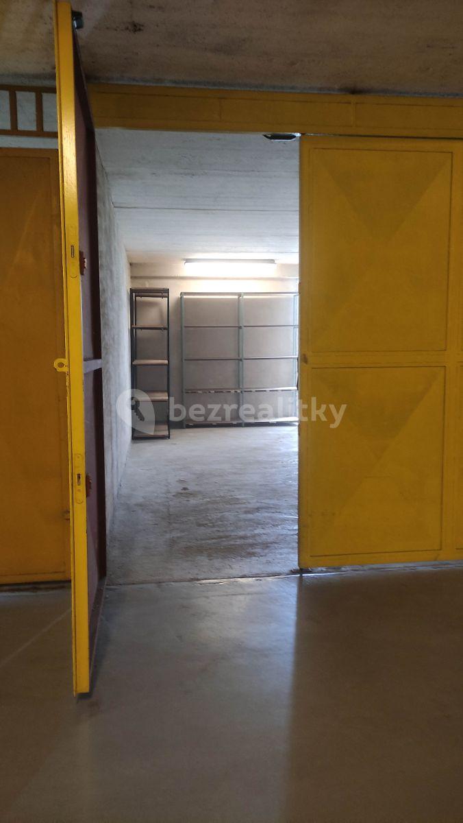 garage to rent, 19 m², Prague, Prague