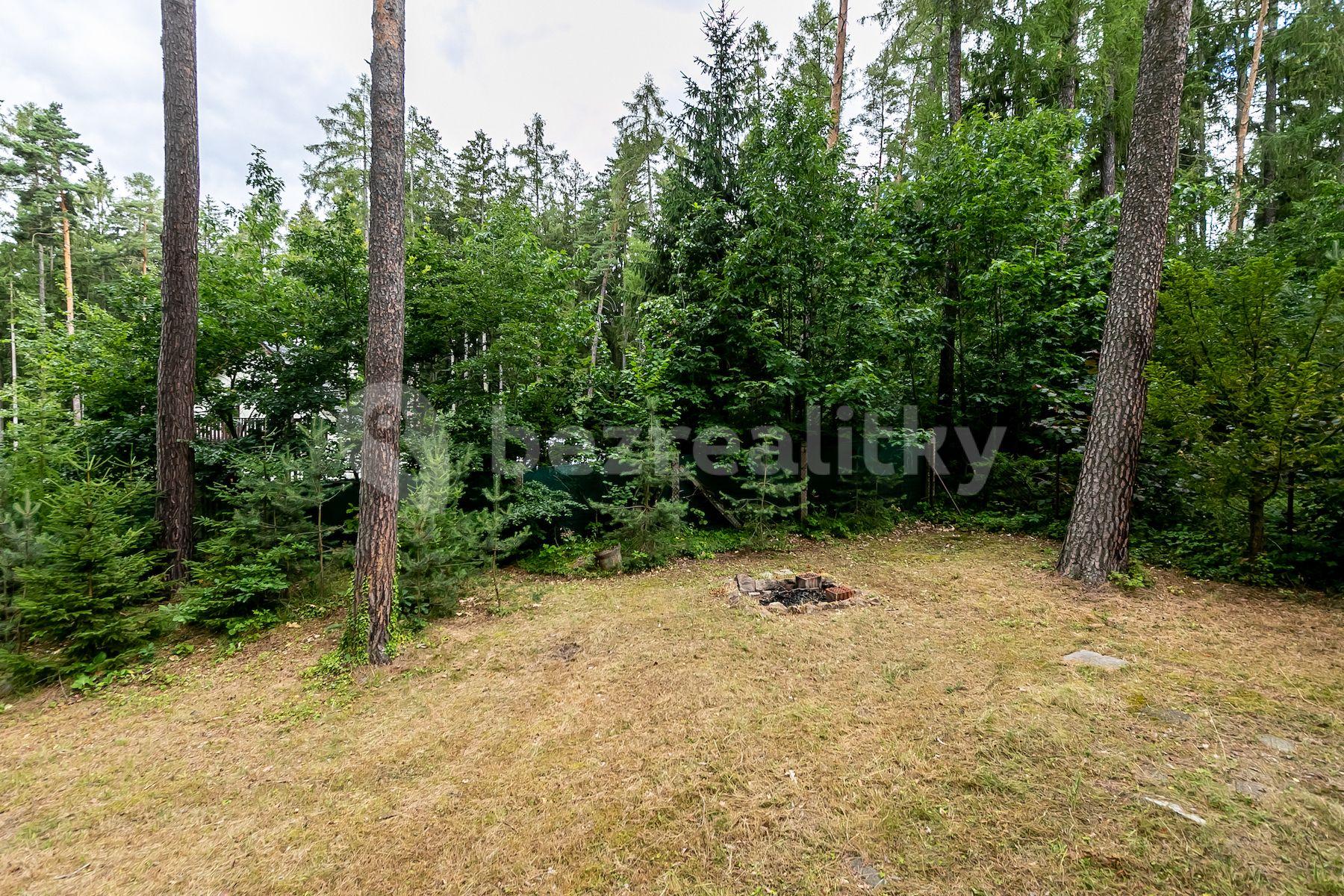 recreational property for sale, 1,226 m², U Vodárny, Jevany, Středočeský Region