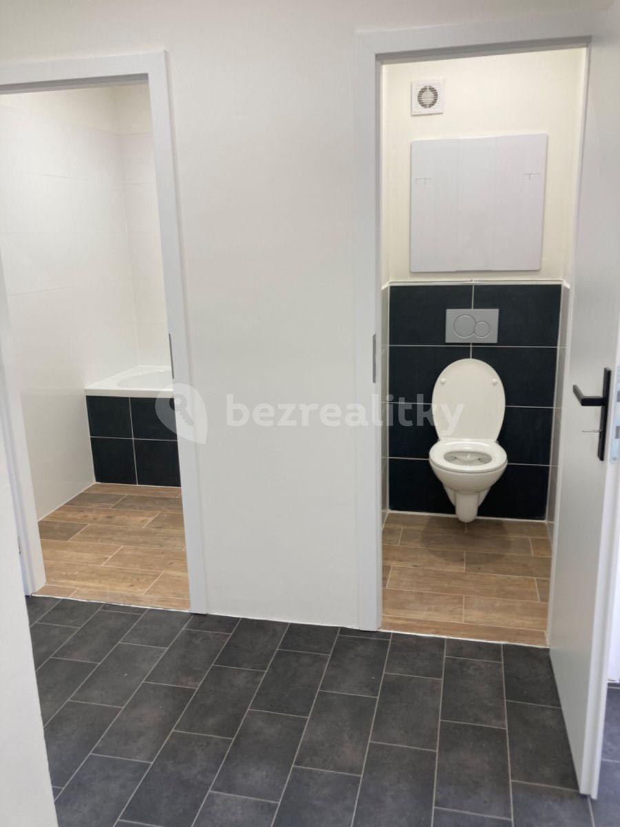 3 bedroom flat for sale, 72 m², Krynická, Prague, Prague