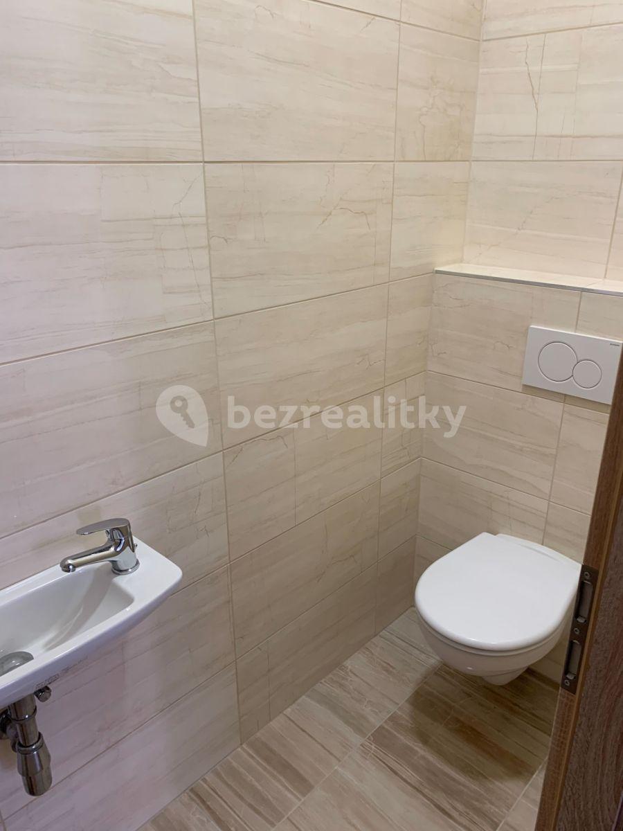 2 bedroom flat to rent, 78 m², Brožovského, Slaný, Středočeský Region