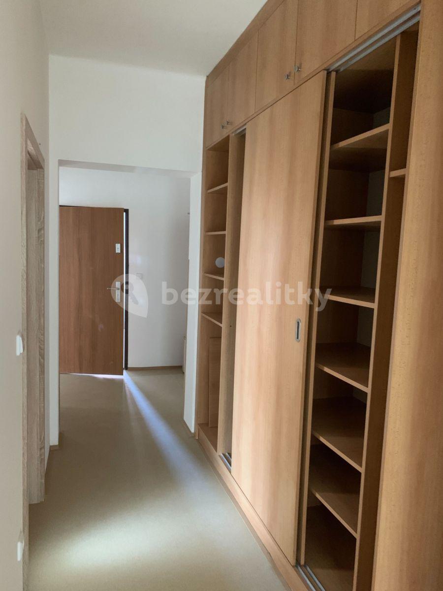 2 bedroom flat to rent, 78 m², Brožovského, Slaný, Středočeský Region