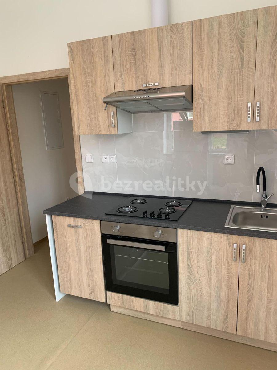 2 bedroom flat to rent, 78 m², Brožovského, Slaný, Středočeský Region