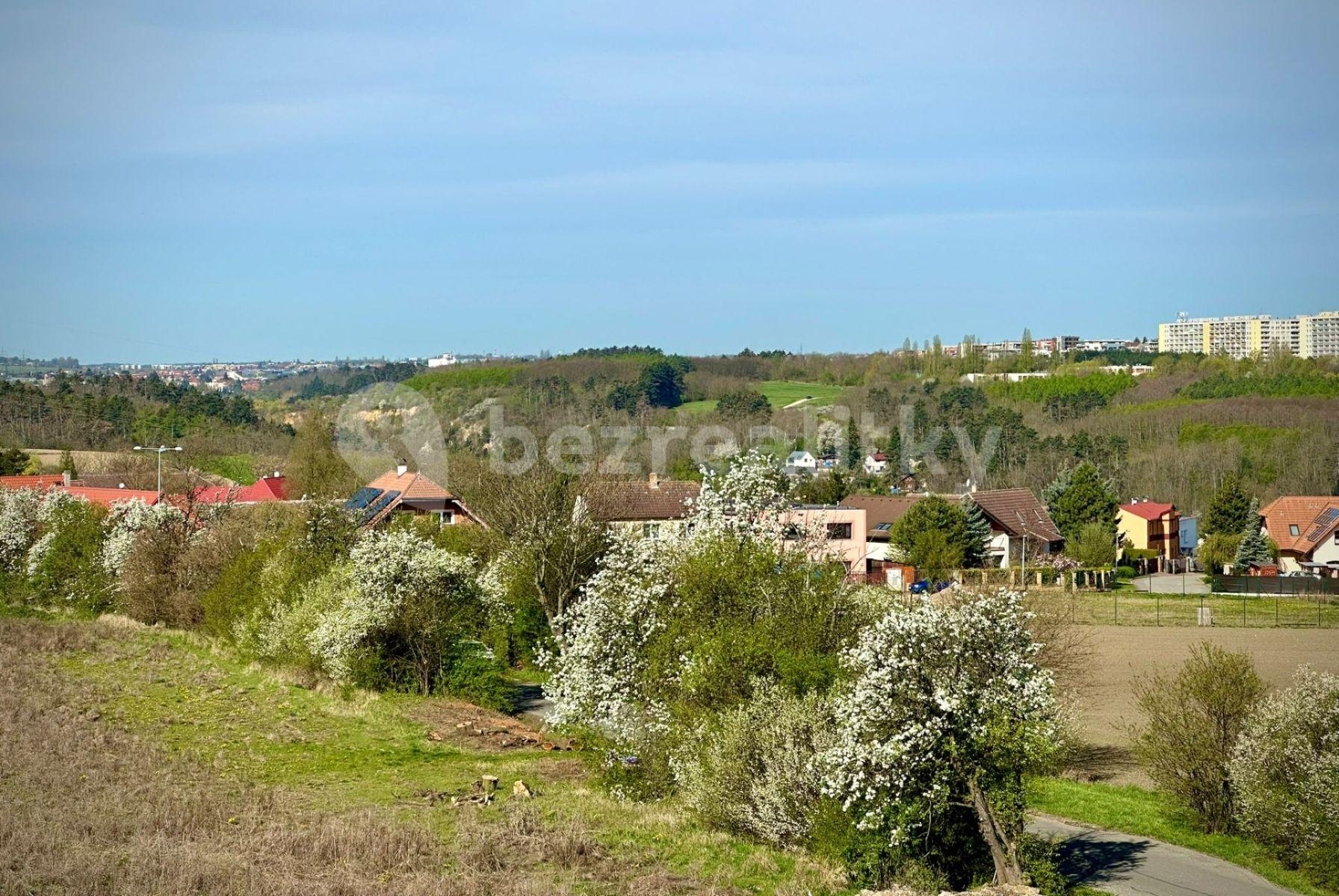 Studio flat for sale, 36 m², Baarové, Prague, Prague