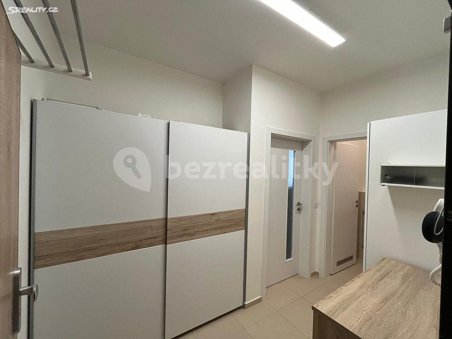 1 bedroom with open-plan kitchen flat for sale, 54 m², Saarinenova, Prague, Prague