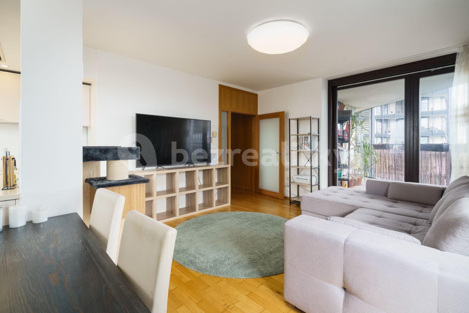 2 bedroom with open-plan kitchen flat for sale, 148 m², Pitterova, Prague, Prague