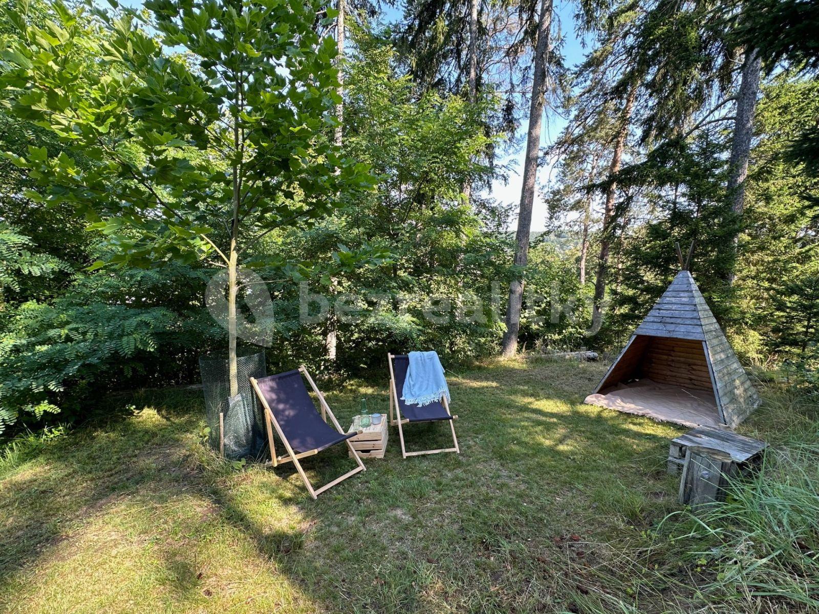 recreational property for sale, 1,343 m², Lštění, Středočeský Region