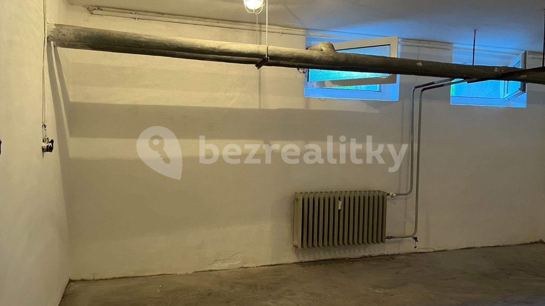 non-residential property to rent, 26 m², Havlínova, Prague, Prague