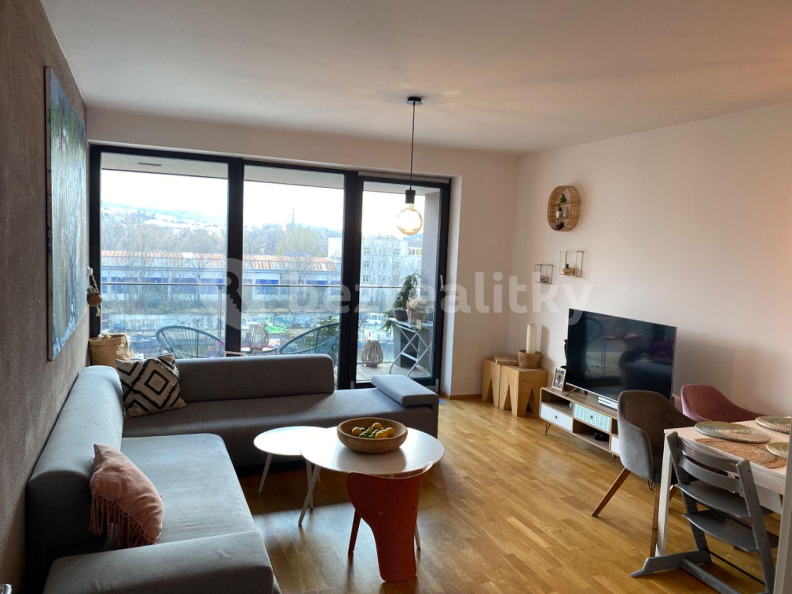 1 bedroom with open-plan kitchen flat for sale, 82 m², V Přístavu, Prague, Prague