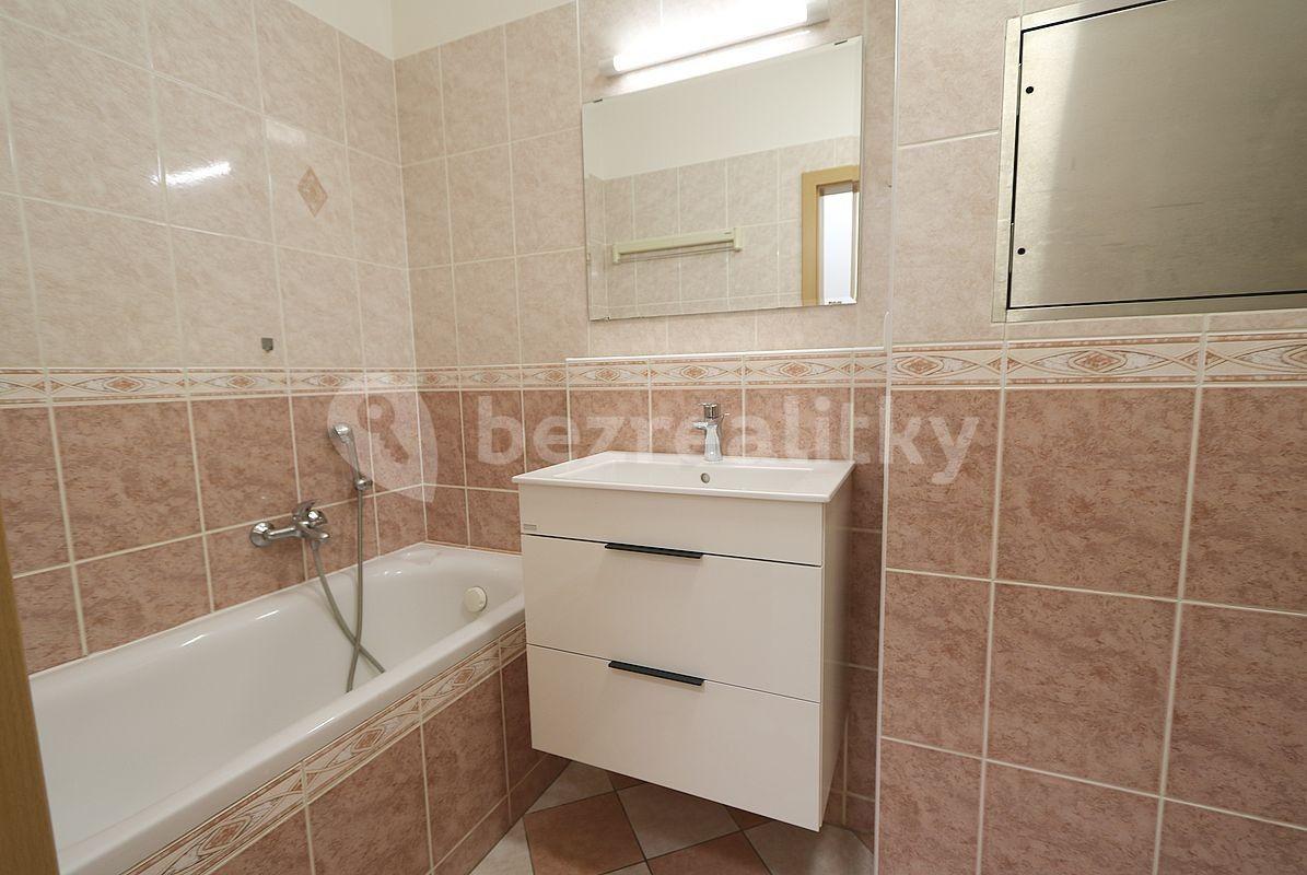 Studio flat for sale, 46 m², Andersenova, Prague, Prague