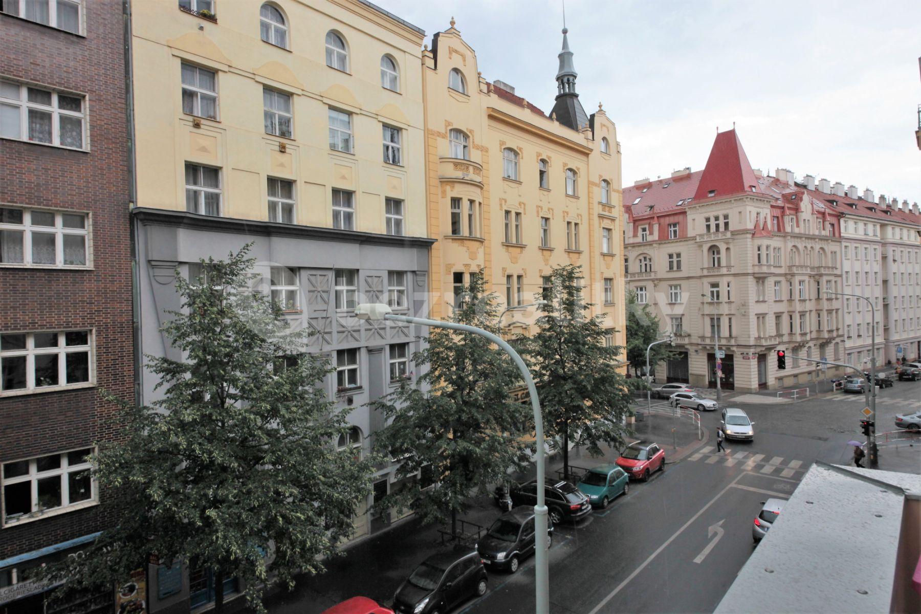 Studio flat to rent, 30 m², Ondříčkova, Prague, Prague