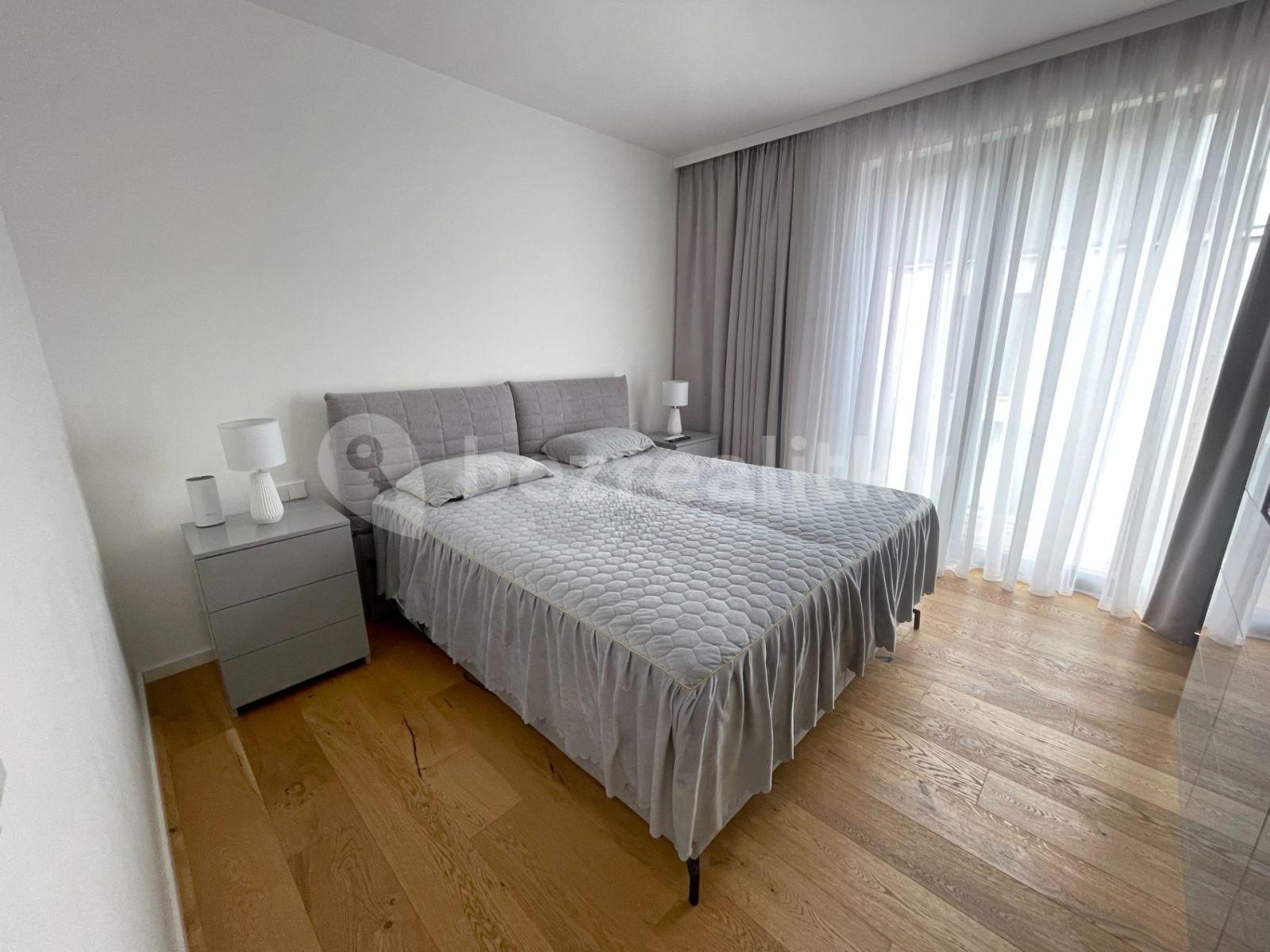 3 bedroom with open-plan kitchen flat for sale, 153 m², Smrčkova, Prague, Prague