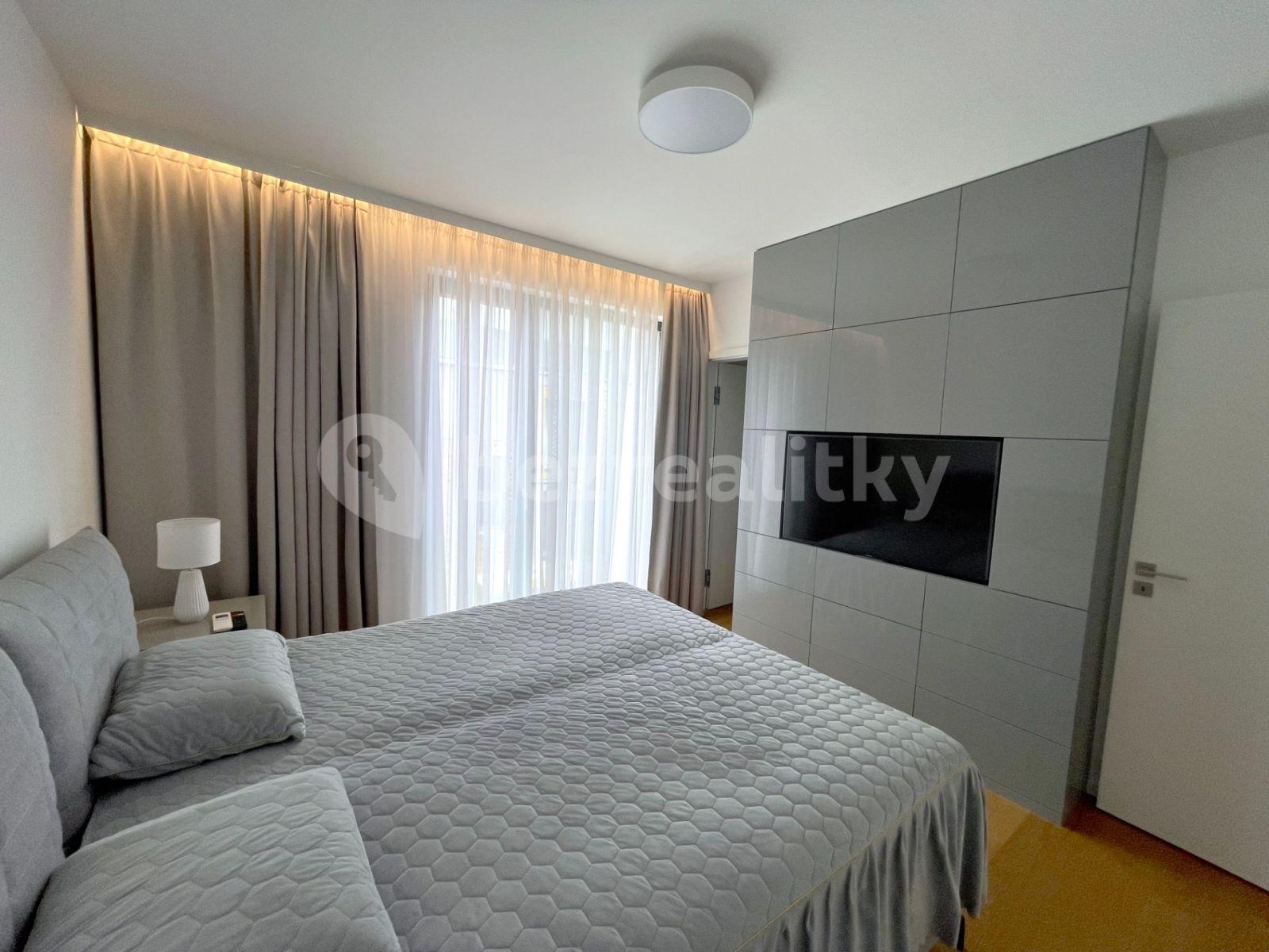 3 bedroom with open-plan kitchen flat for sale, 153 m², Smrčkova, Prague, Prague