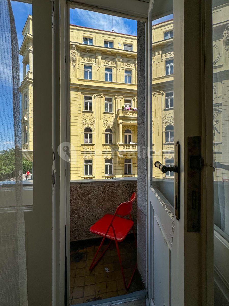 4 bedroom flat to rent, 133 m², Španělská, Prague, Prague