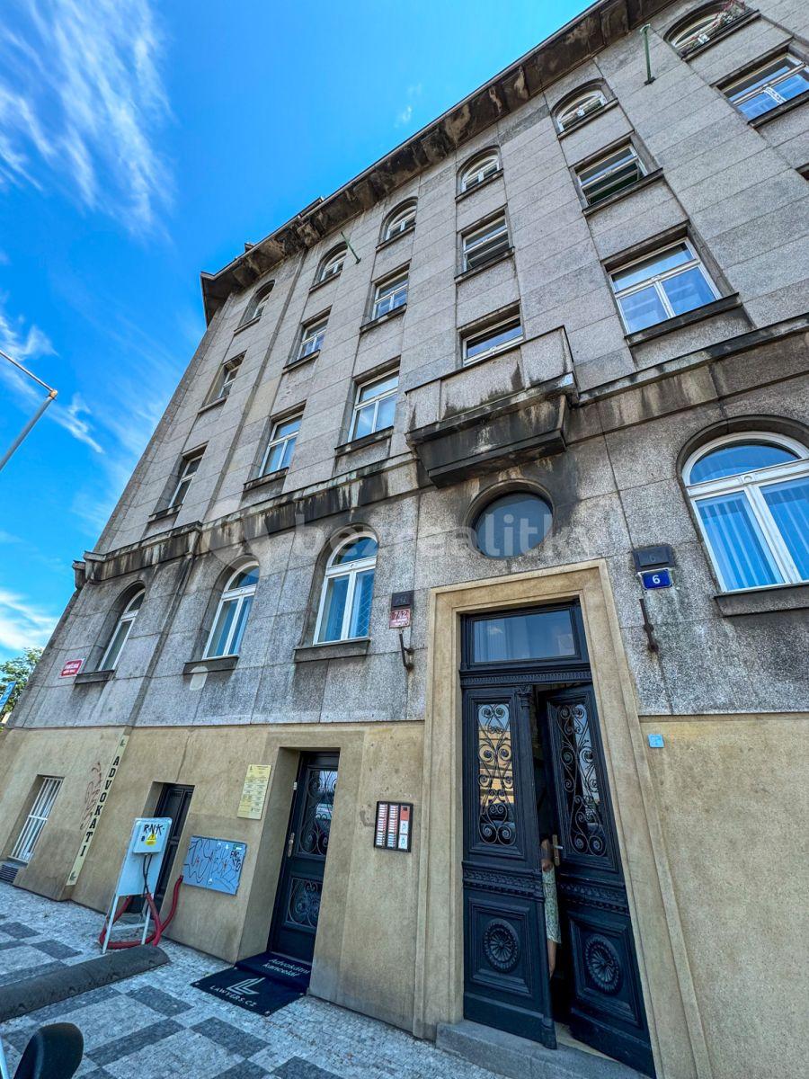 4 bedroom flat to rent, 133 m², Španělská, Prague, Prague