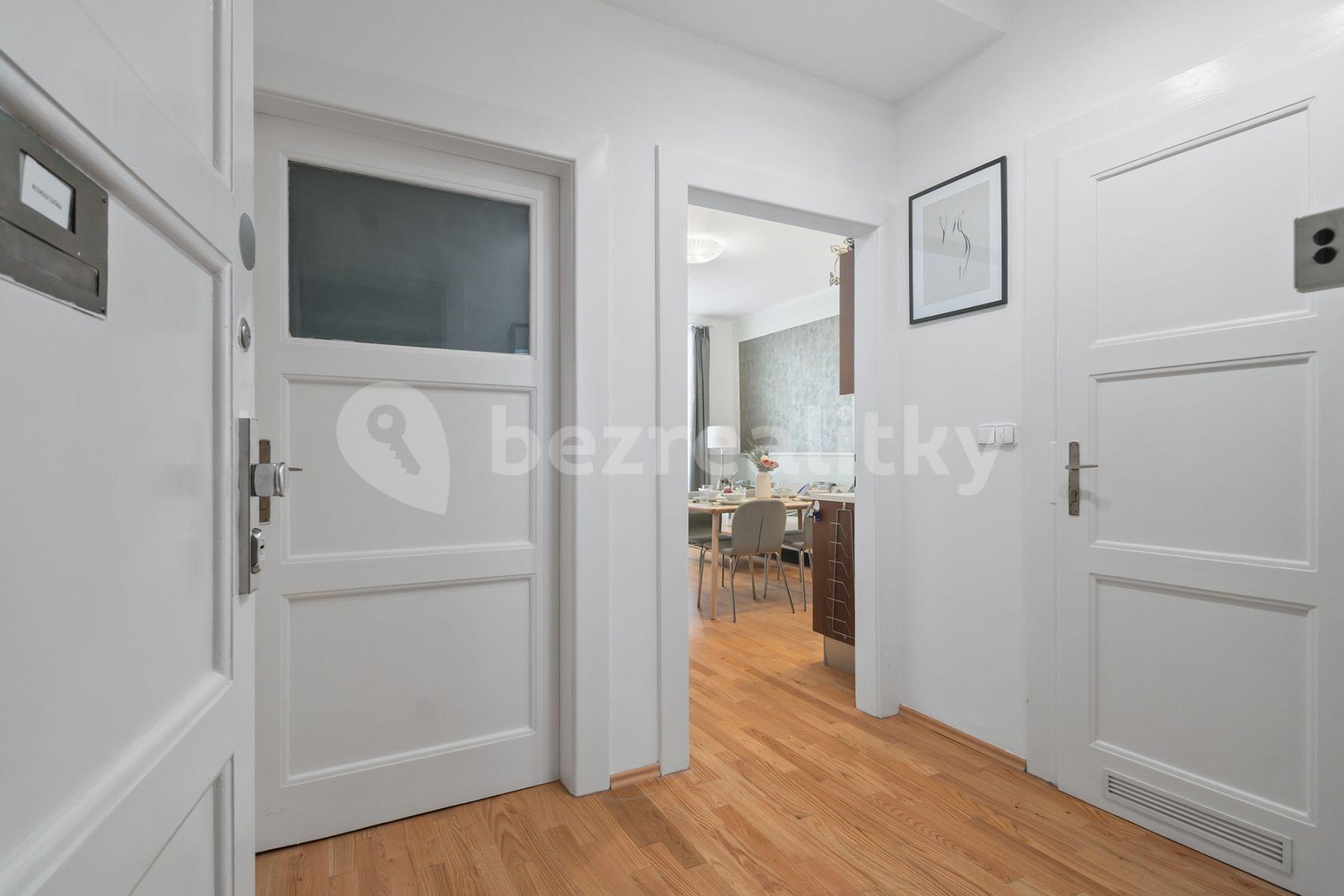 2 bedroom flat to rent, 51 m², Slezská, Prague, Prague