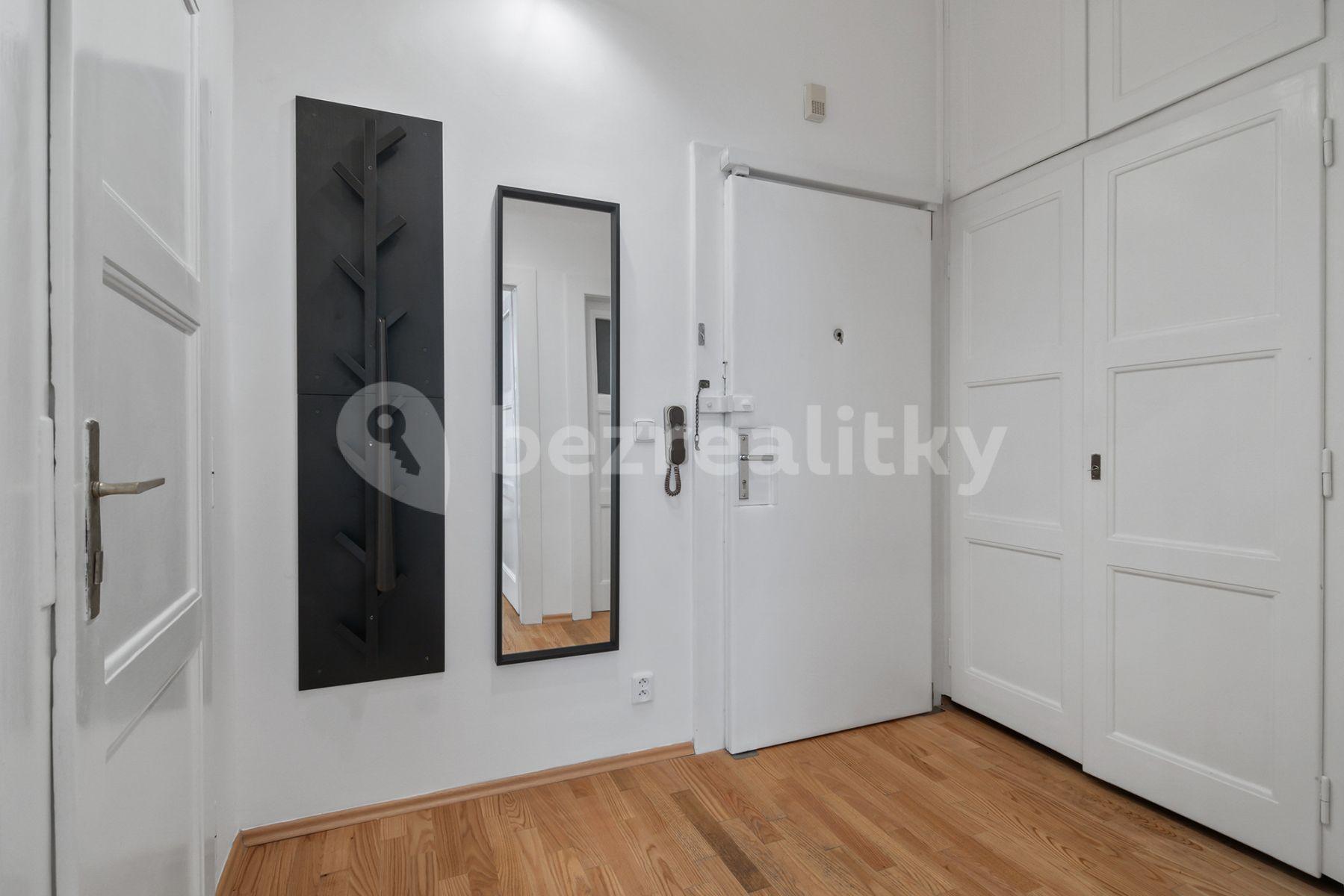 2 bedroom flat to rent, 51 m², Slezská, Prague, Prague