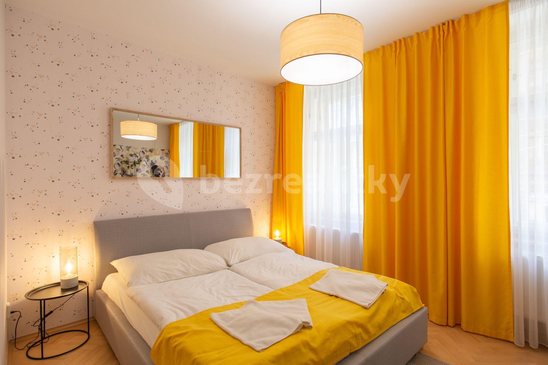 2 bedroom with open-plan kitchen flat to rent, 90 m², Blanická, Prague, Prague