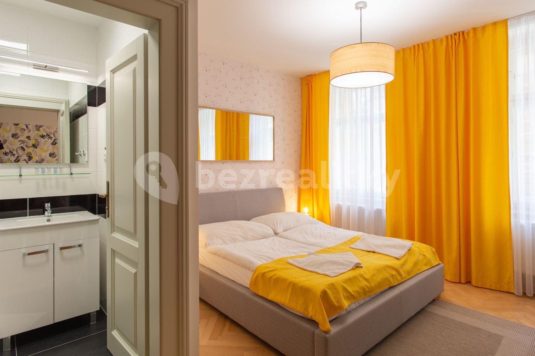 2 bedroom with open-plan kitchen flat to rent, 90 m², Blanická, Prague, Prague