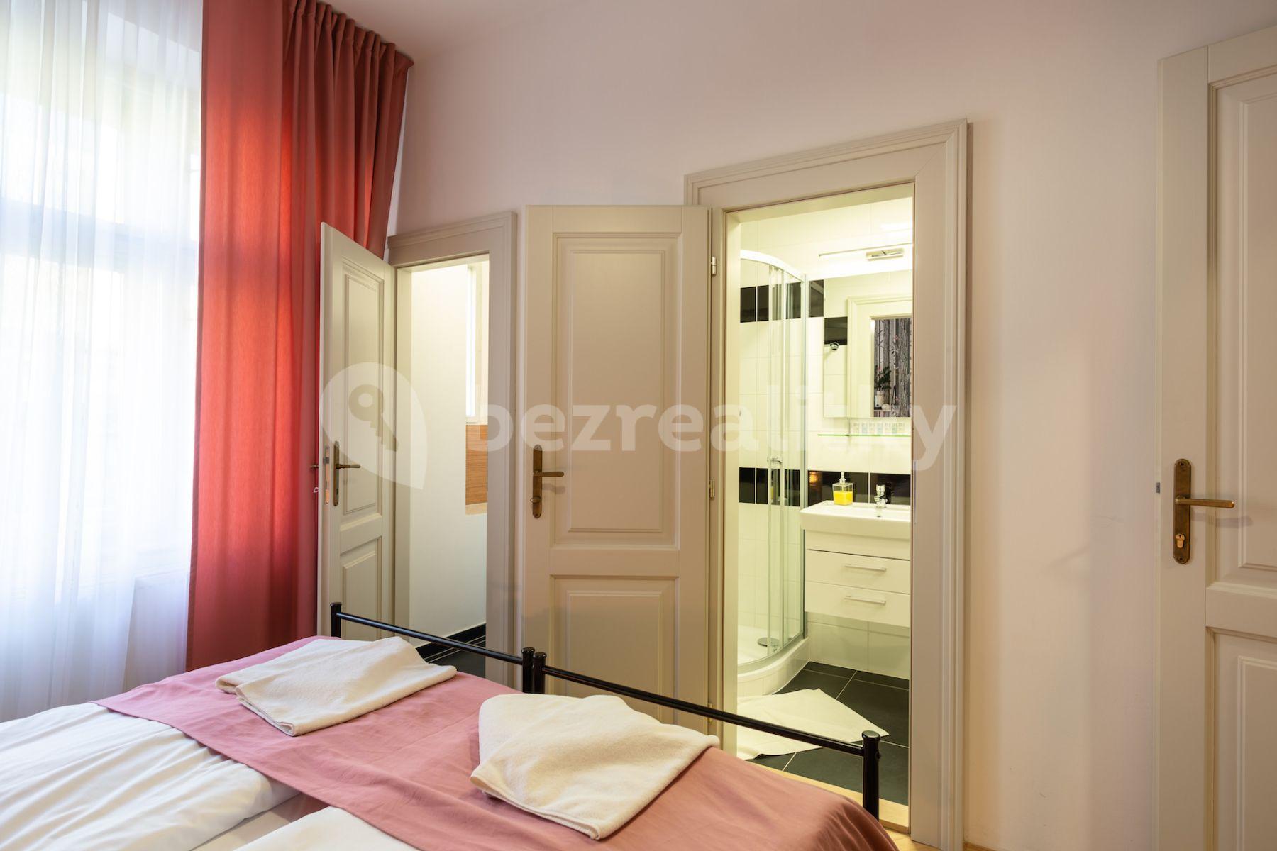 2 bedroom with open-plan kitchen flat to rent, 90 m², Blanická, Prague, Prague