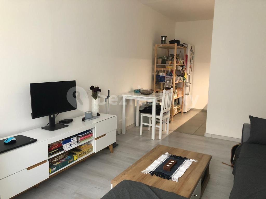 1 bedroom with open-plan kitchen flat for sale, 39 m², Jetelová, Prague, Prague