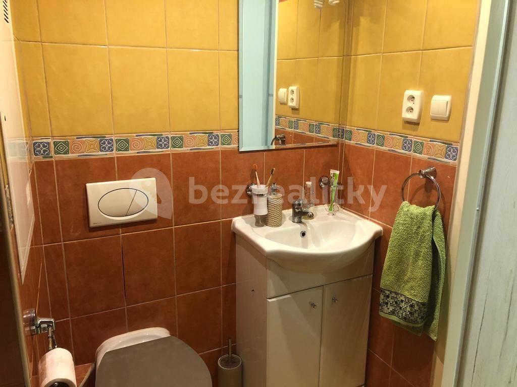 1 bedroom with open-plan kitchen flat for sale, 39 m², Jetelová, Prague, Prague