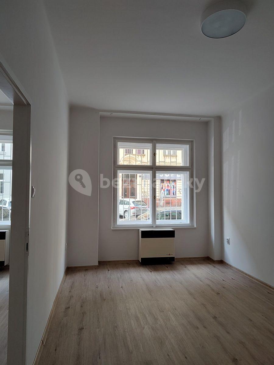 1 bedroom with open-plan kitchen flat to rent, 35 m², Polská, Prague, Prague