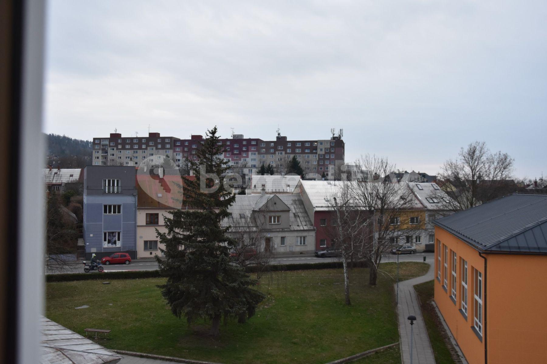 3 bedroom with open-plan kitchen flat to rent, 153 m², náměstí Svobody, Šternberk, Olomoucký Region