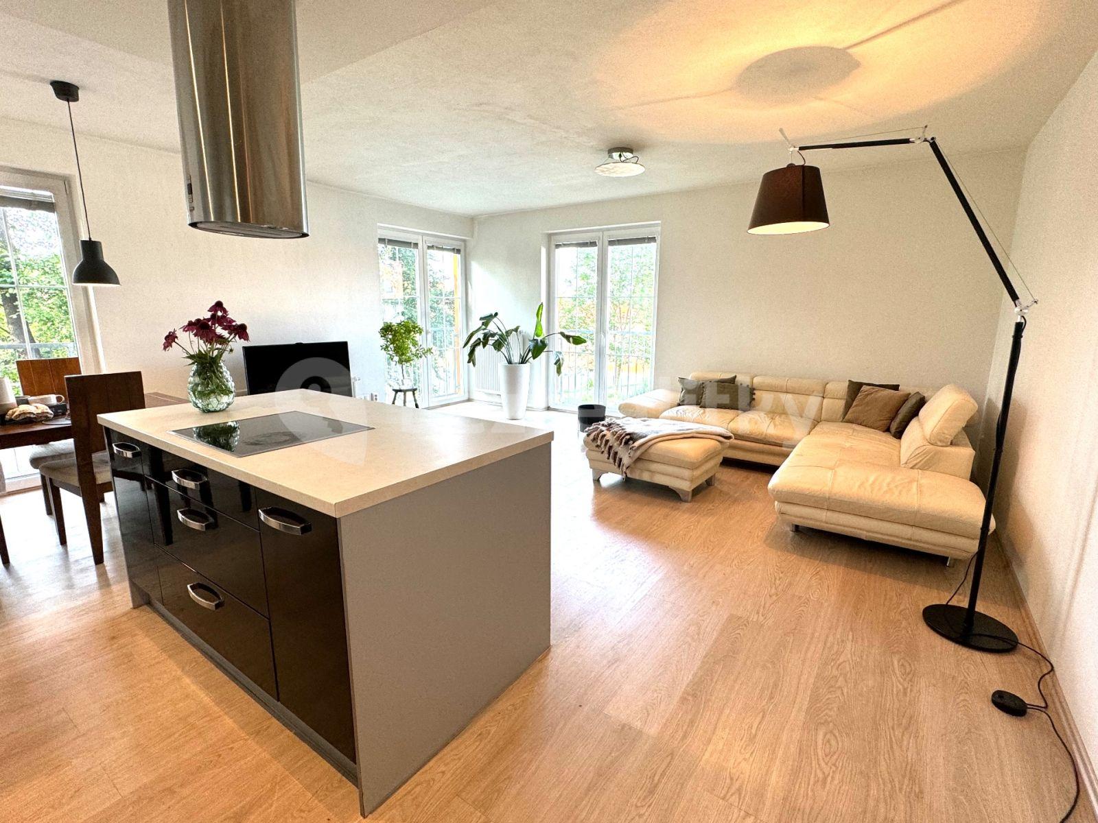 2 bedroom with open-plan kitchen flat for sale, 106 m², Nad Statkem, Prague, Prague