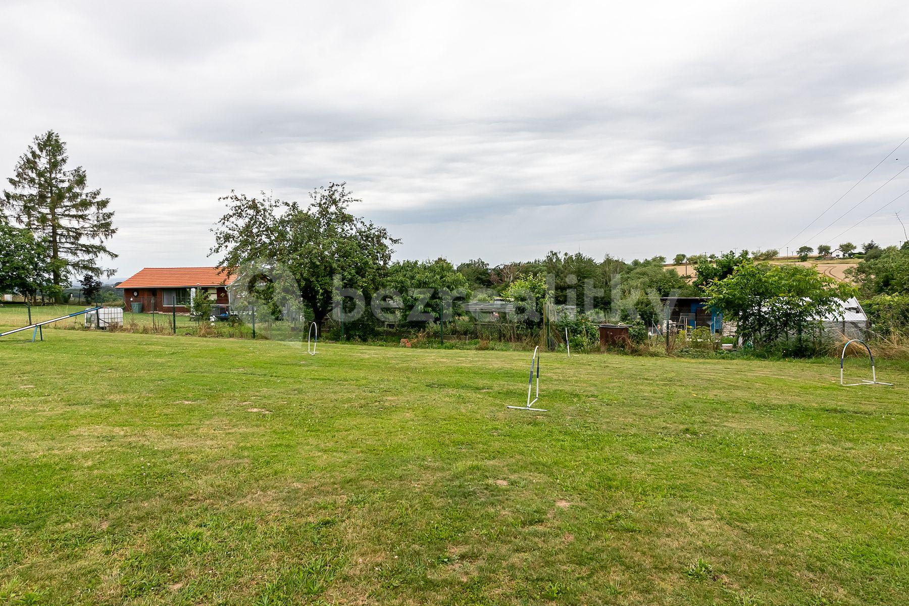 plot for sale, 1,800 m², Podveky, Podveky, Středočeský Region