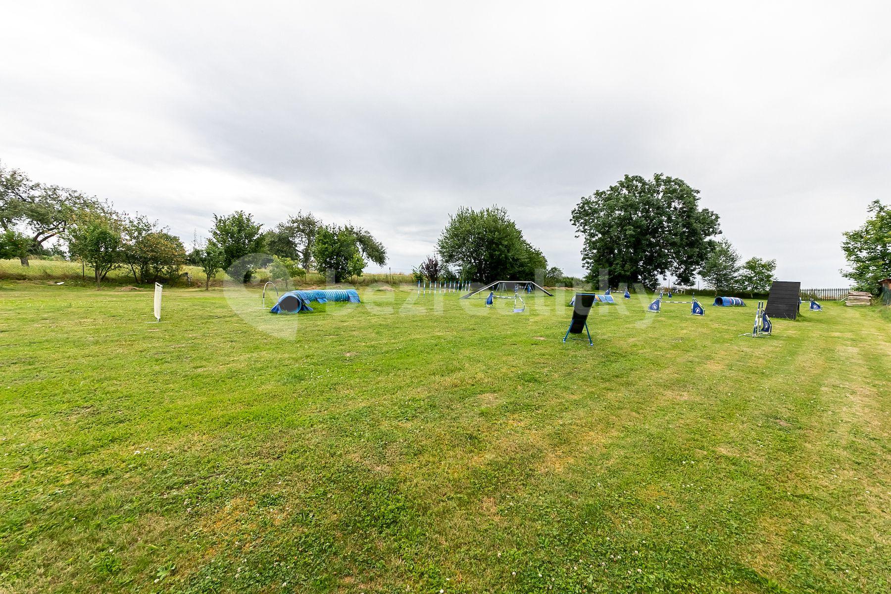 plot for sale, 1,800 m², Podveky, Podveky, Středočeský Region