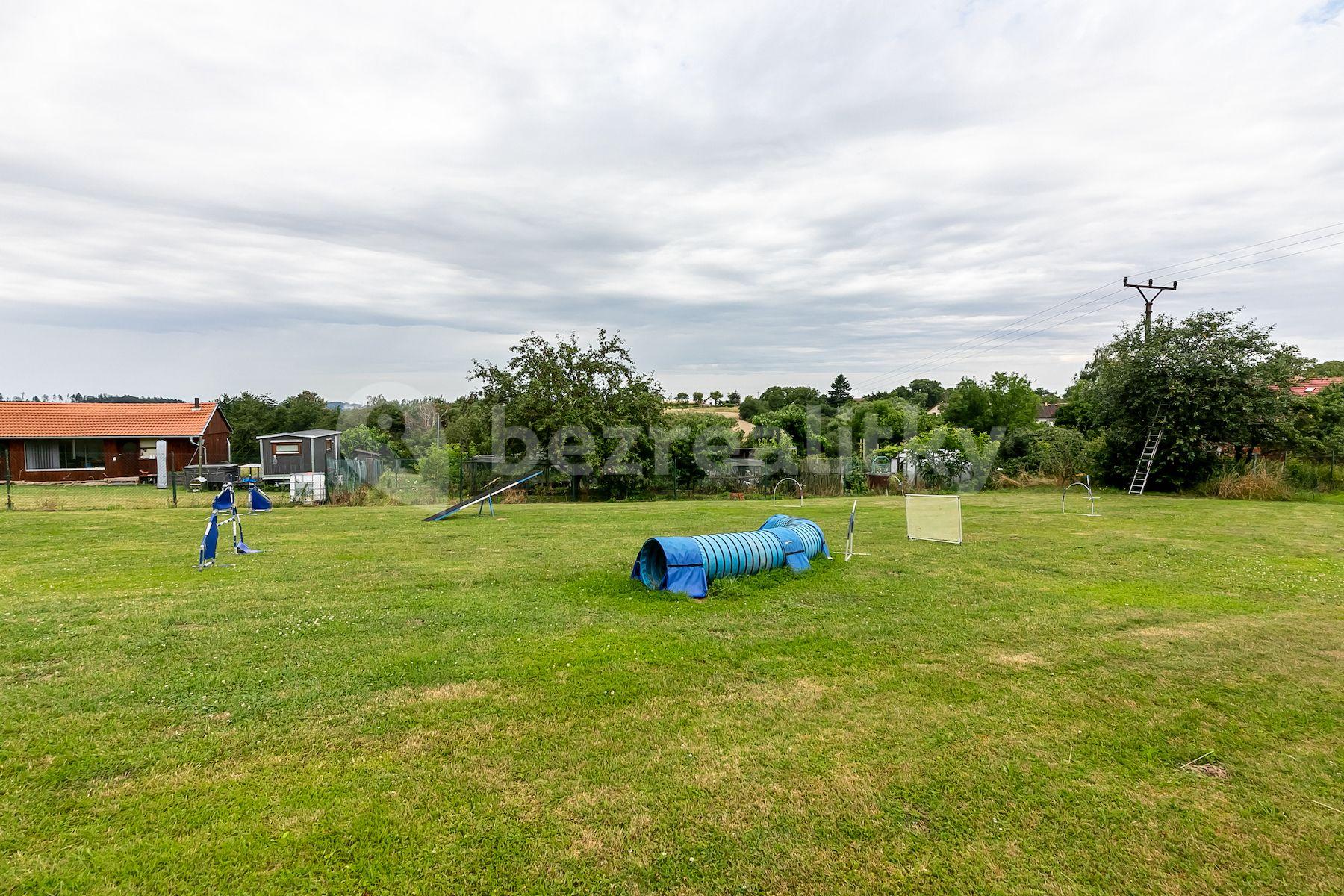 plot for sale, 1,800 m², Podveky, Podveky, Středočeský Region