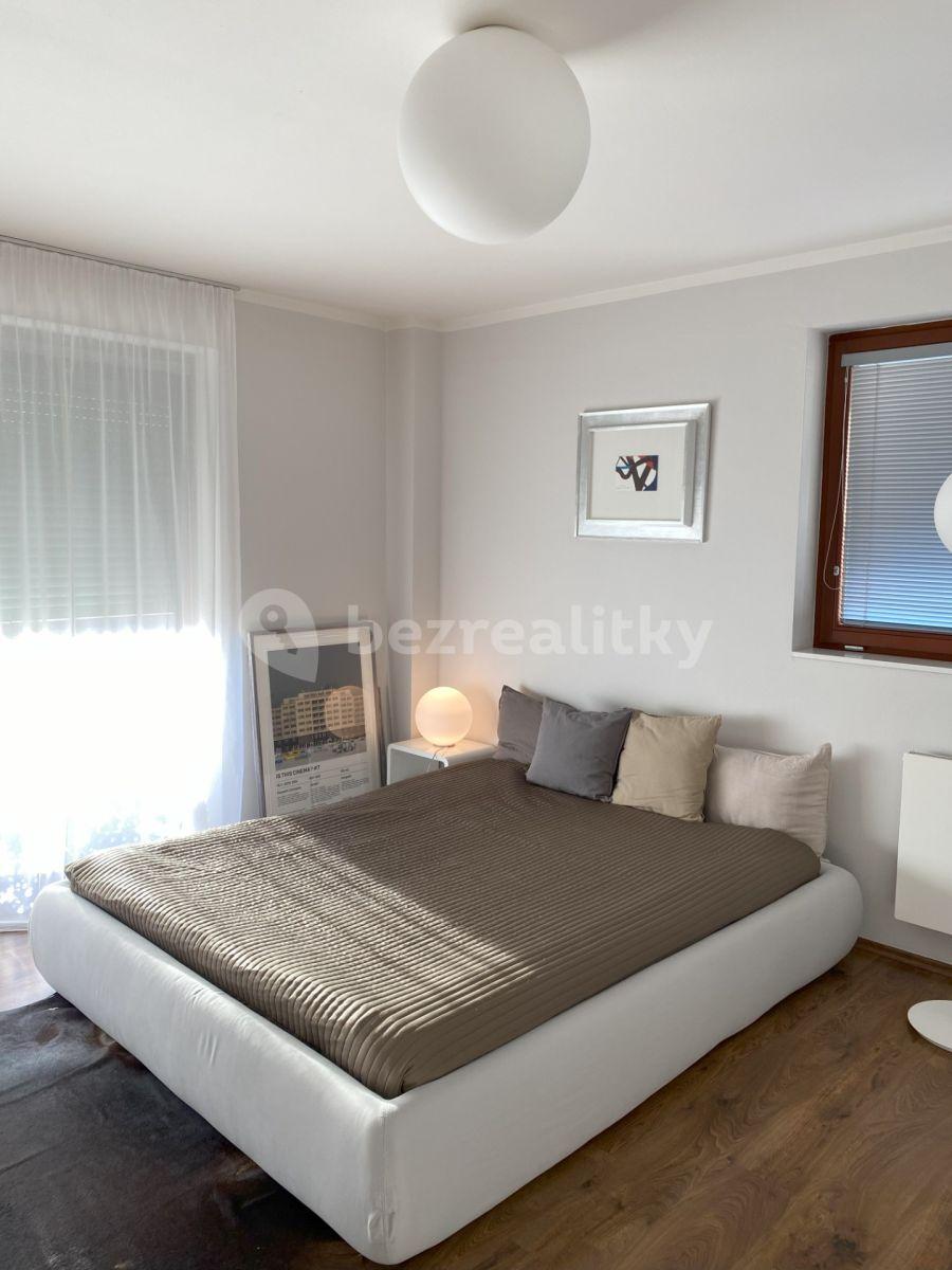 1 bedroom with open-plan kitchen flat for sale, 85 m², Na Maninách, Prague, Prague