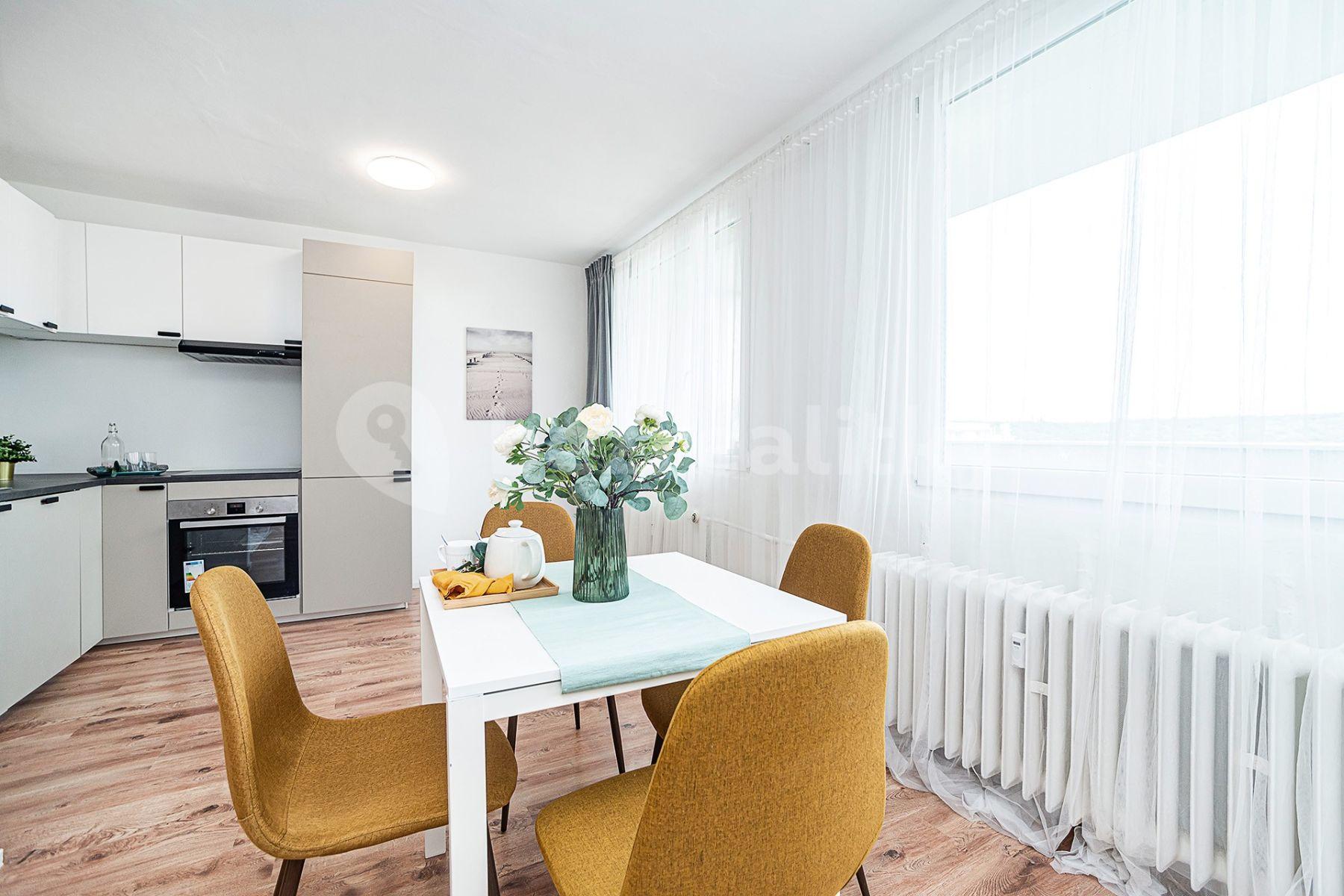 3 bedroom flat for sale, 69 m², Štúrova, Prague, Prague