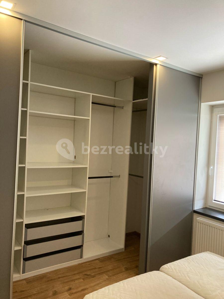 1 bedroom with open-plan kitchen flat for sale, 58 m², Mastného, Ostrava, Moravskoslezský Region