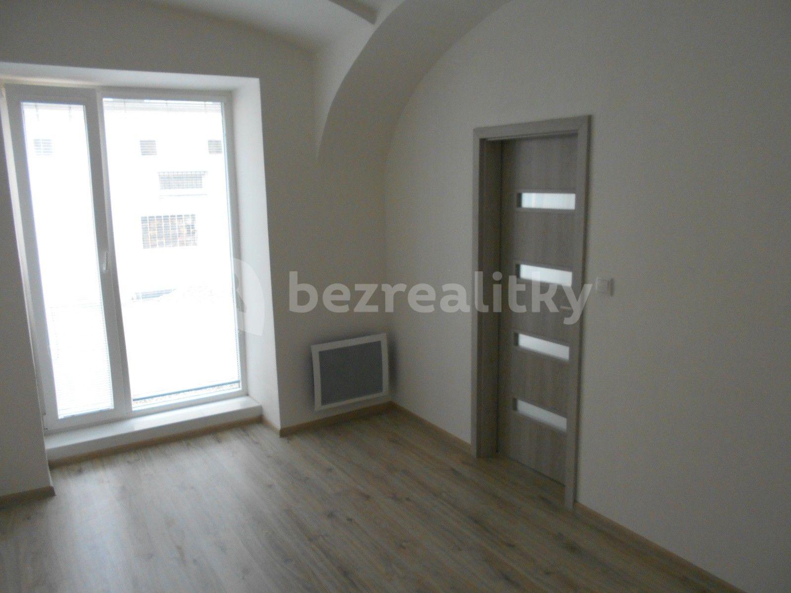 1 bedroom with open-plan kitchen flat to rent, 57 m², Česká, Louny, Ústecký Region