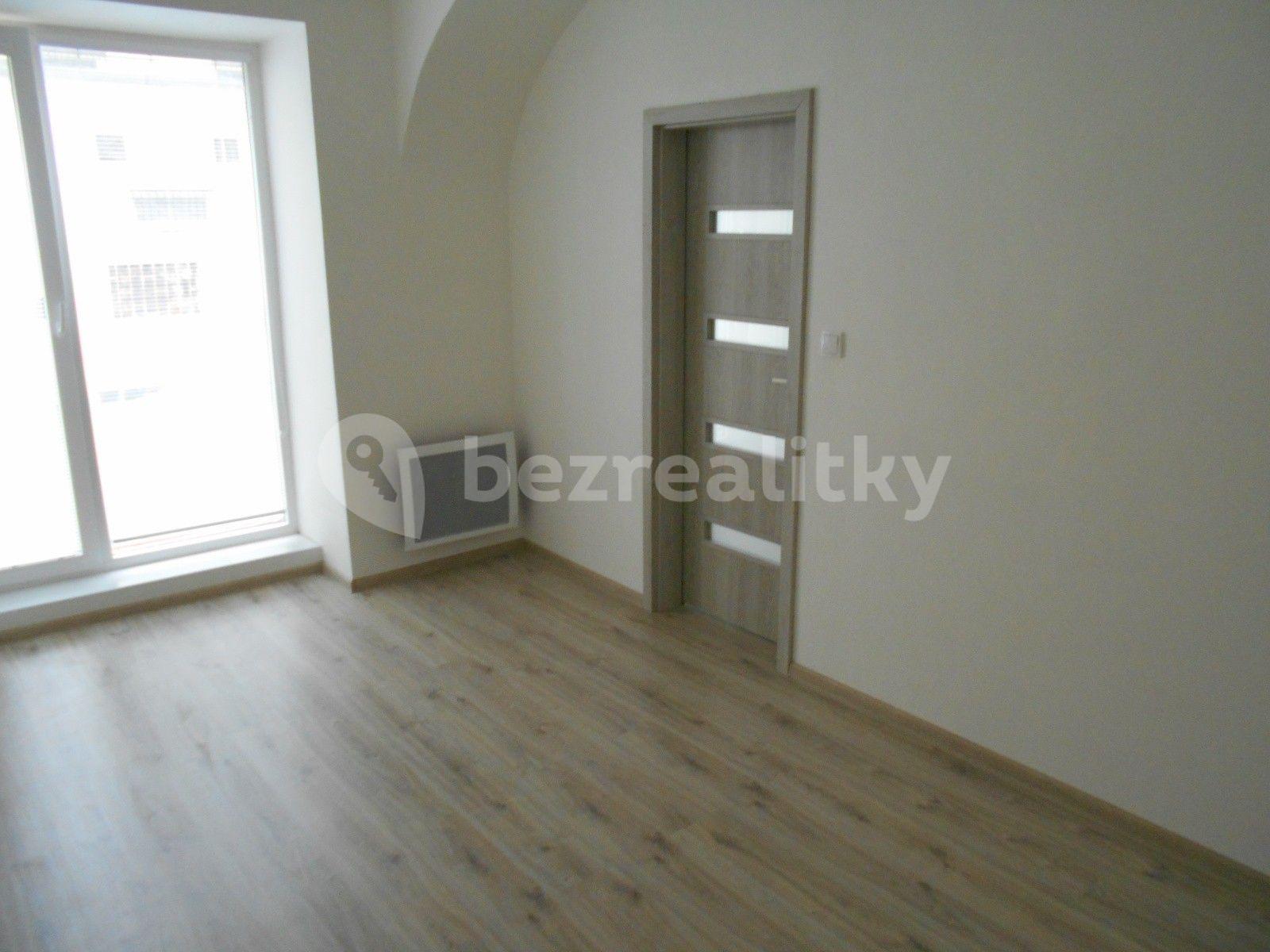 1 bedroom with open-plan kitchen flat to rent, 57 m², Česká, Louny, Ústecký Region