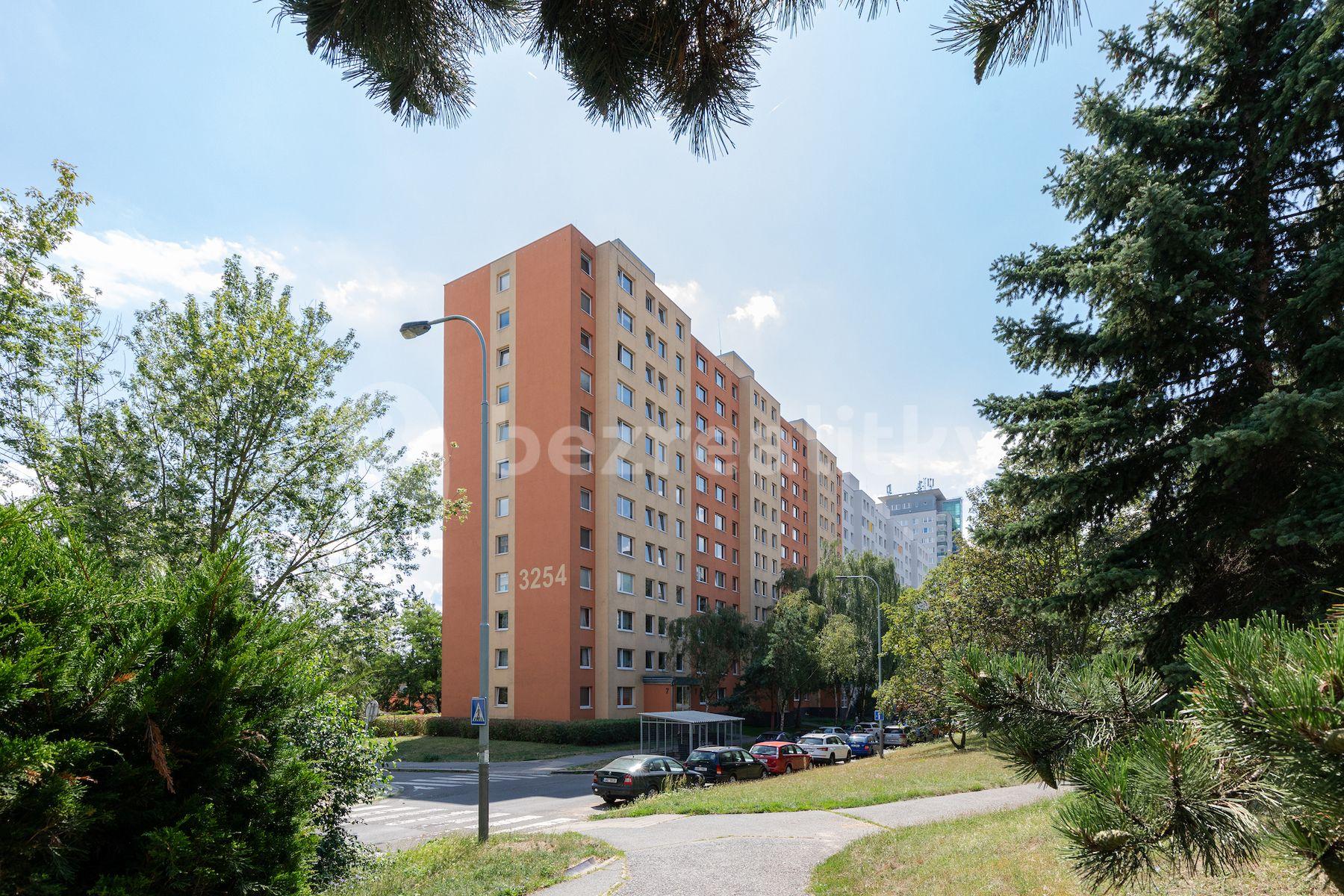 3 bedroom flat for sale, 75 m², Jordana Jovkova, Prague, Prague