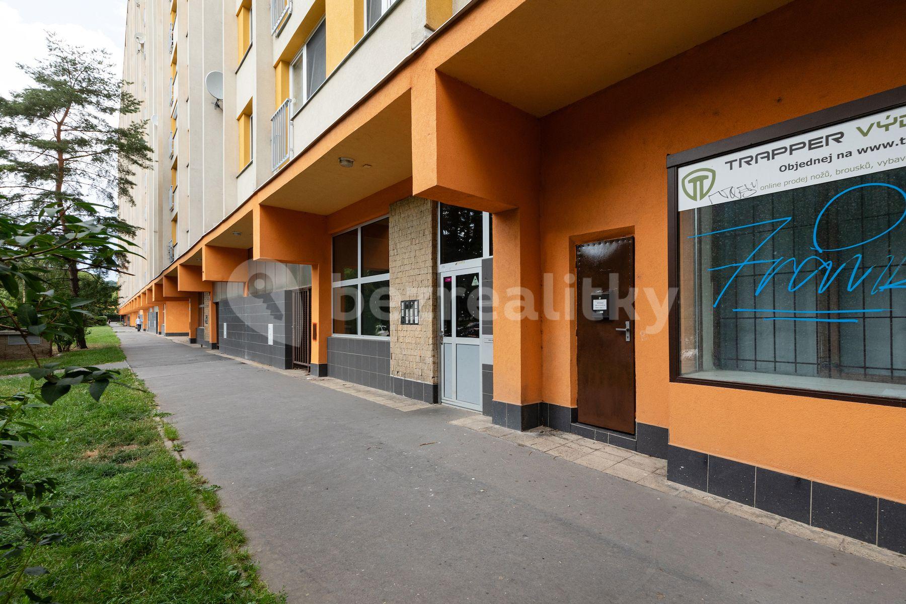 3 bedroom flat for sale, 70 m², Střekovská, Prague, Prague