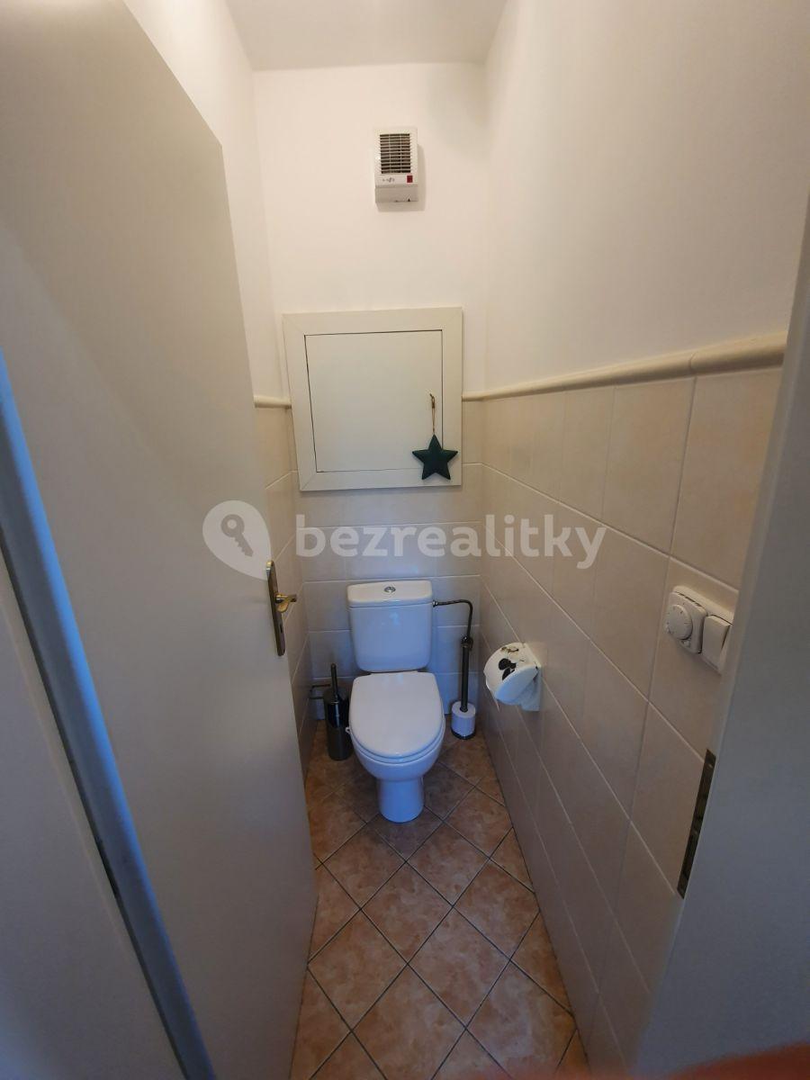 1 bedroom with open-plan kitchen flat for sale, 68 m², Akademická, Prague, Prague