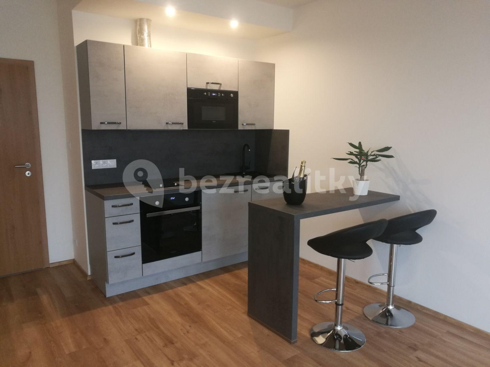 Studio flat for sale, 34 m², Kryšpínova, Prague, Prague