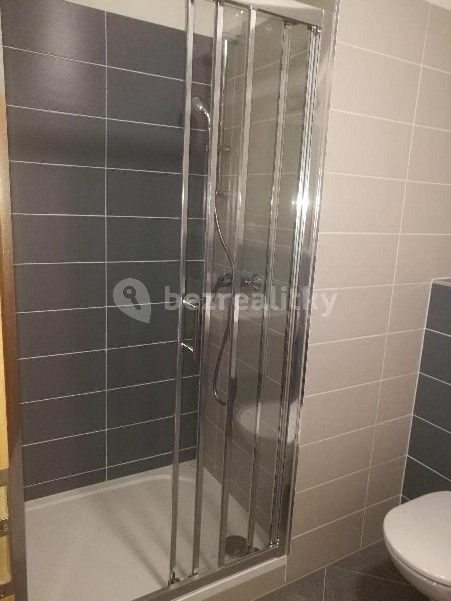 Studio flat for sale, 34 m², Kryšpínova, Prague, Prague