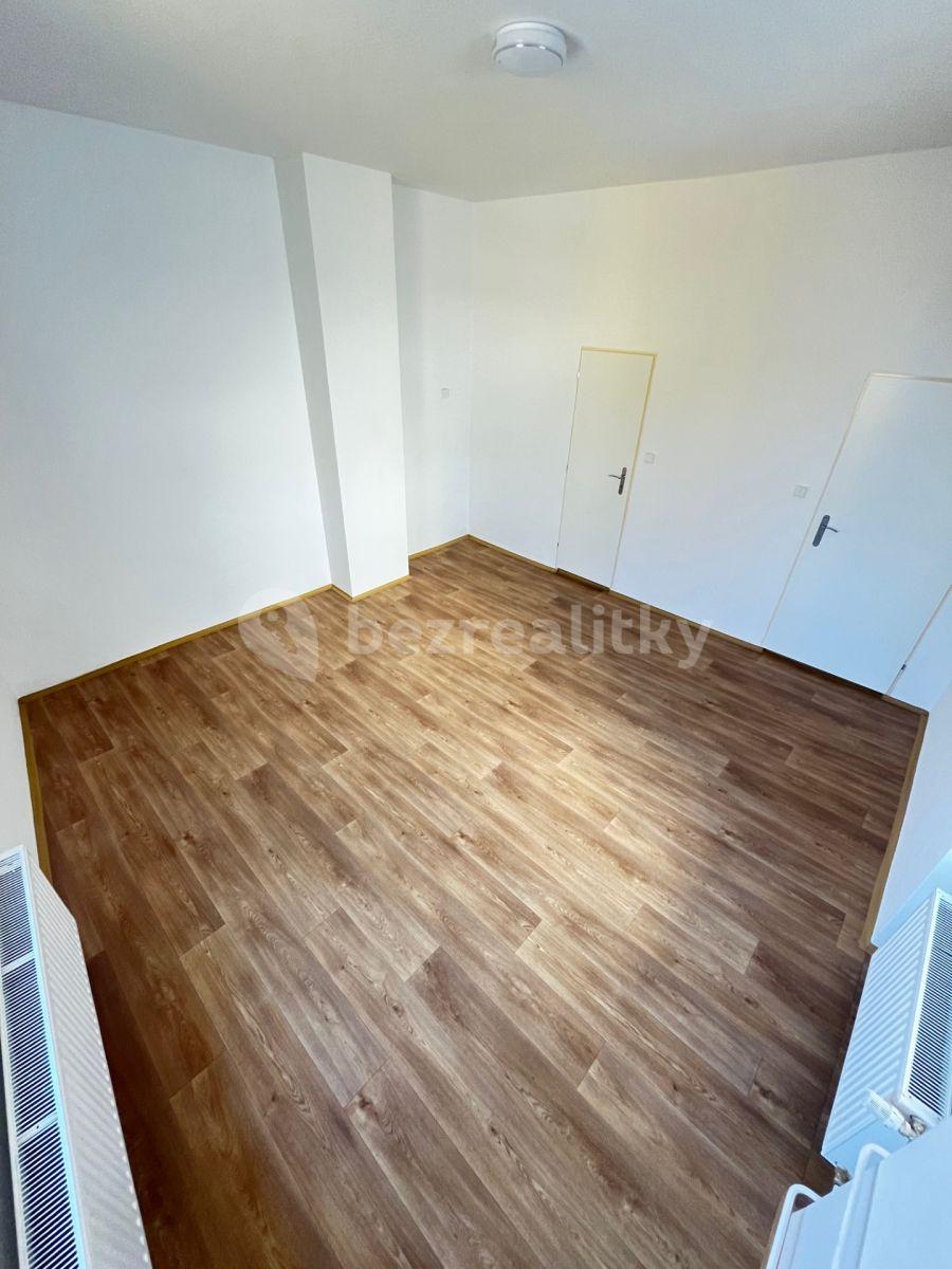 Small studio flat to rent, 20 m², Cihelní, Ostrava, Moravskoslezský Region