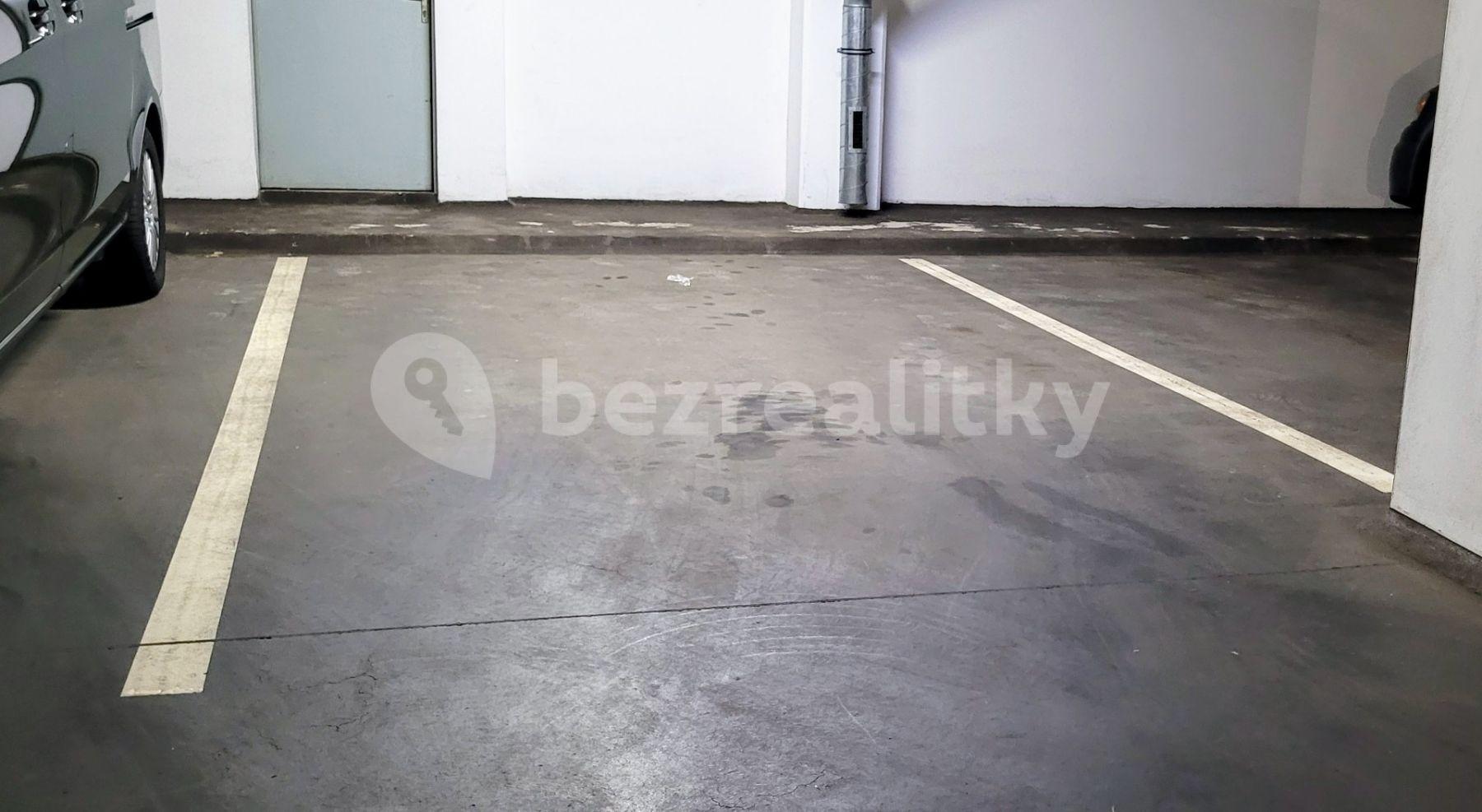 garage to rent, 12 m², Brno, Jihomoravský Region