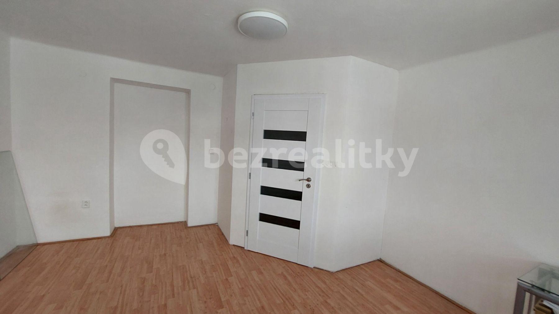 2 bedroom with open-plan kitchen flat to rent, 58 m², Stochovská, Prague, Prague